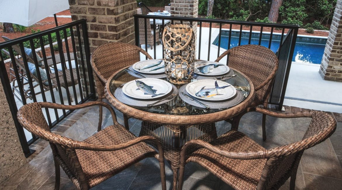 Holiday-Collection-Dining-Set